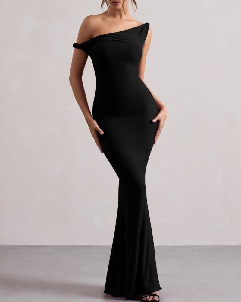Robe longue ajustée
