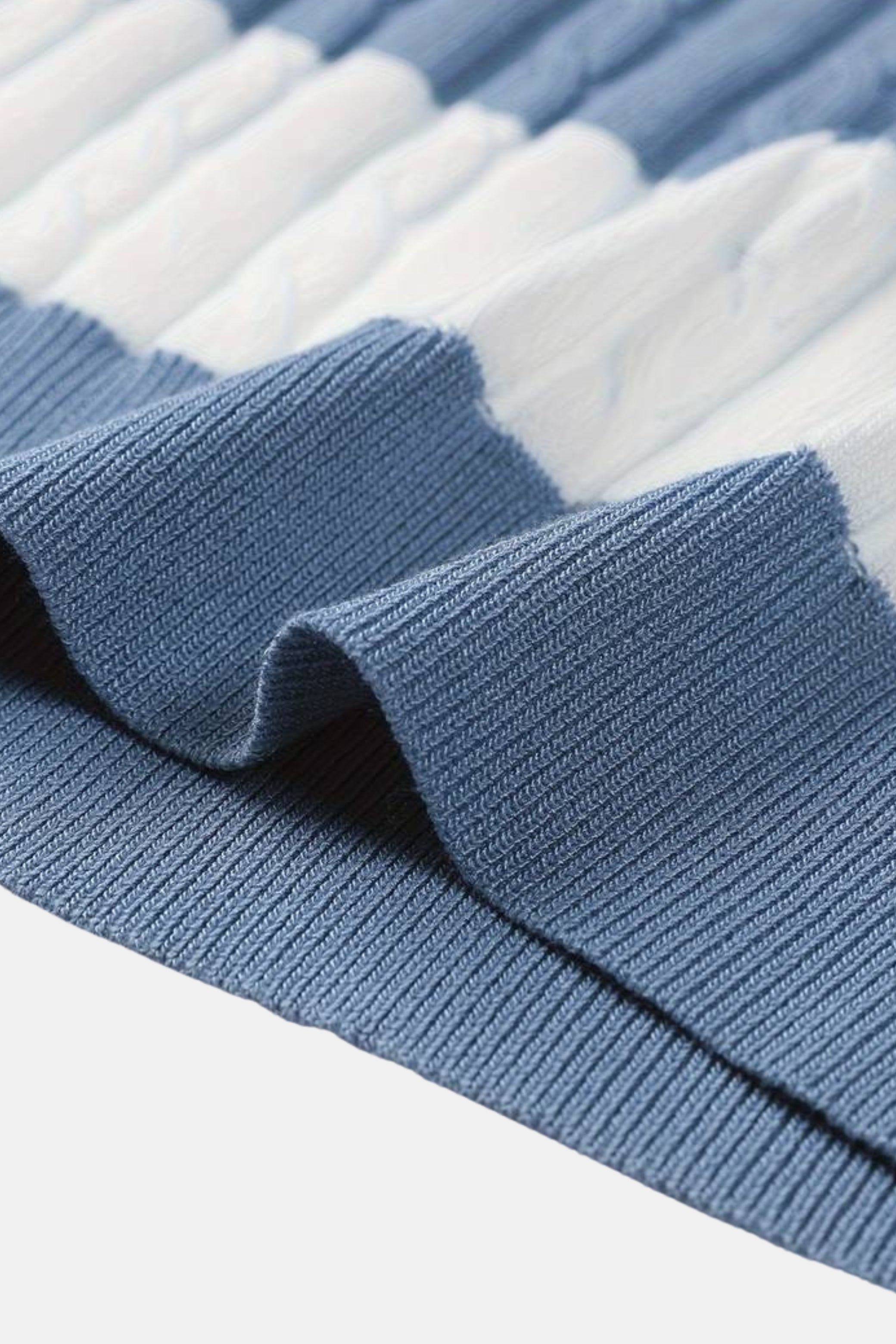 Polo à rayures blanches