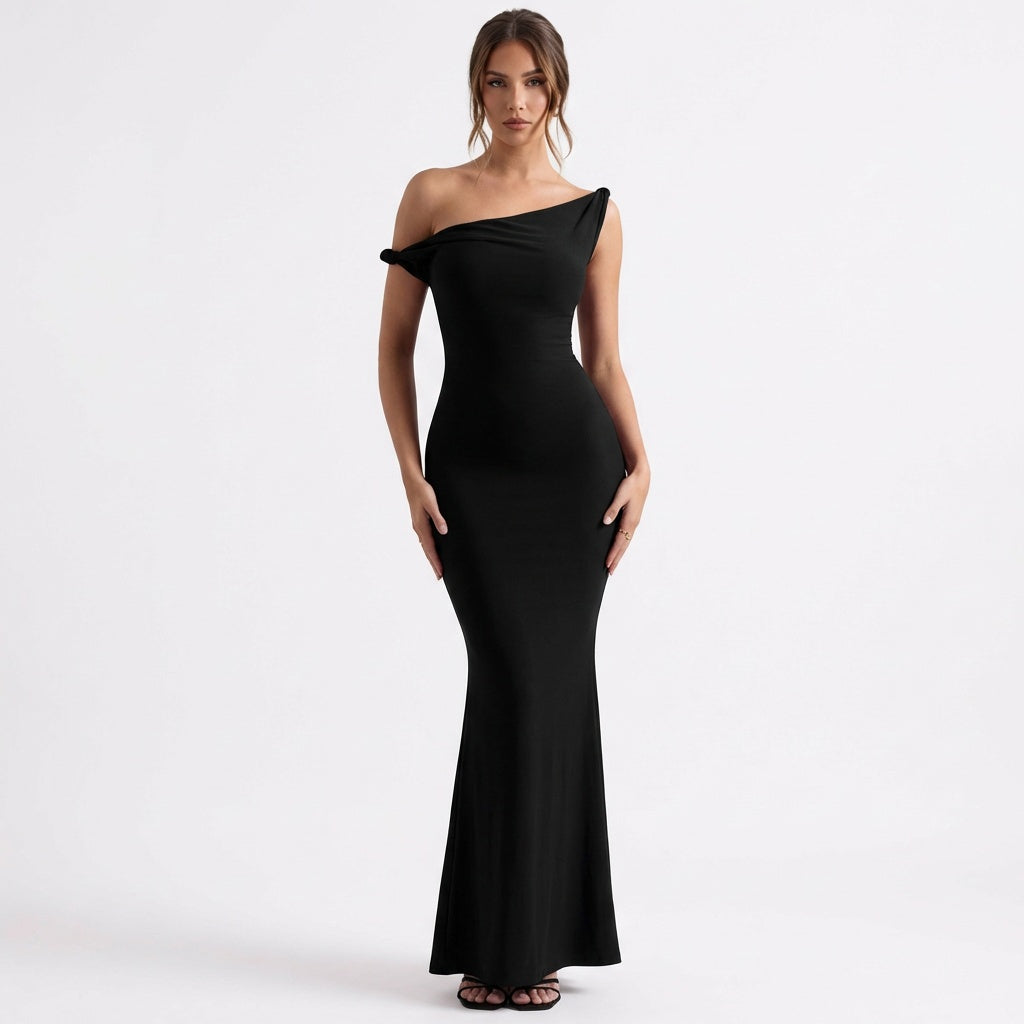 Robe longue asymétrique
