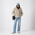 Manteau en fausse fourrure vegan